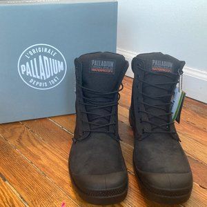 *NEVER WORN* Palladium Waterproof Boots | Black | Size W 10 // M 8.5 | Lined